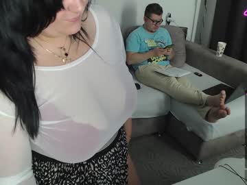 couple cam all day sex_space image #2943680