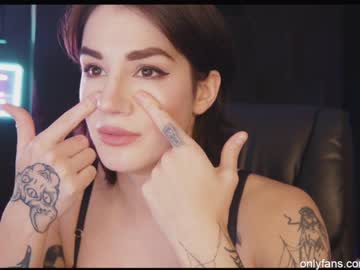 girl cam all day aynmarie image #3213325