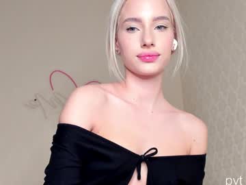 girl cam all day katebremar image #9092327