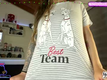 girl cam all day yesikasaenz image #594789