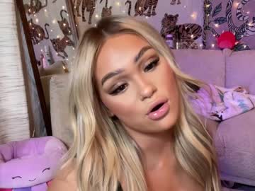 girl cam all day ari_02 image #6691896