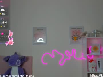 girl cam all day katiefoxie image #8412865