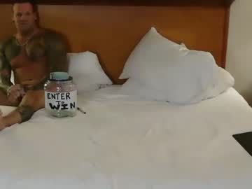 couple cam all day boobieandthebeast image #4401579