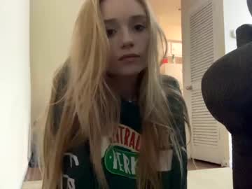 girl cam all day princesshannnnn image #350348
