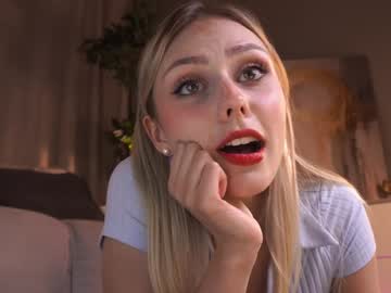 girl cam all day darlinechapel image #8423381