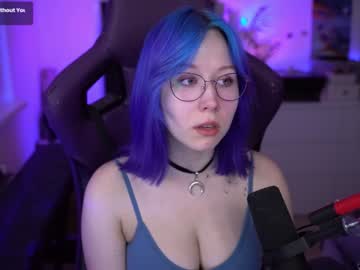 girl cam all day blue_mooncat image #7395637