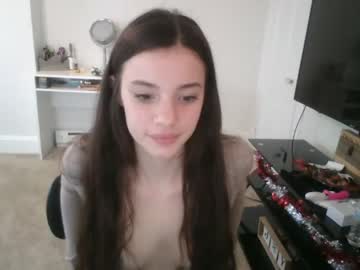 girl cam all day meadow_lea image #569216