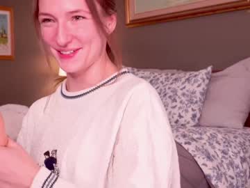 girl cam all day innocentprovenguilty image #5747476