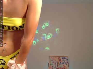 girl cam all day petitebrat image #5416468