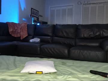 couple cam all day ari_lovexo image #2186431