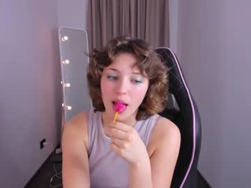 girl cam all day cherry_lea_ image #5398528