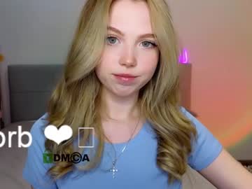 girl cam all day small_blondee image #4689558