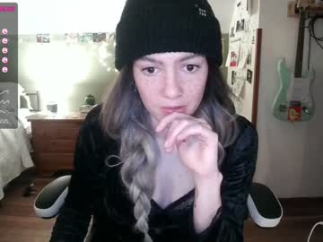 girl cam all day pixelatedprincess image #3706757