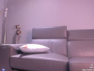 girl cam all day clara_chan image #1656614