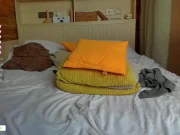 girl cam all day _mari_ image #5549701