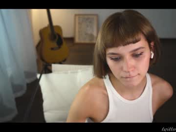 girl cam all day luna_ai image #2778659