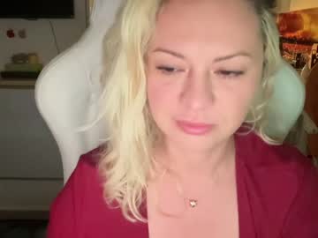 girl cam all day kiradivine image #4505882