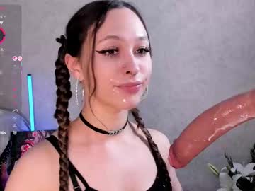 girl cam all day karolineneuer image #9558187