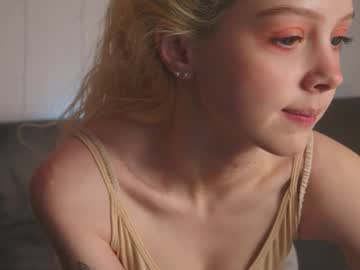 girl cam all day little_anitta image #9601116