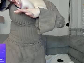 girl cam all day roxxanne_foxy image #6790772