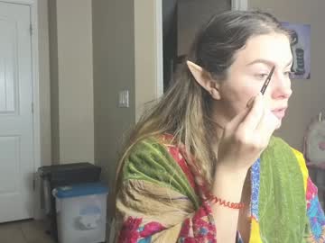 girl cam all day chroniclove image #8503023