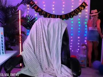 girl cam all day oliviaowens image #7966838