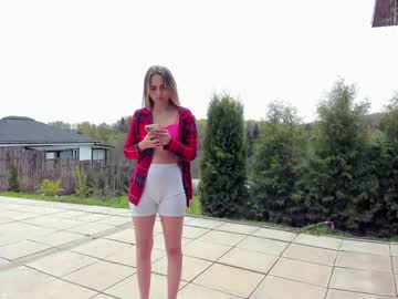 girl cam all day misss_vikki image #1765552
