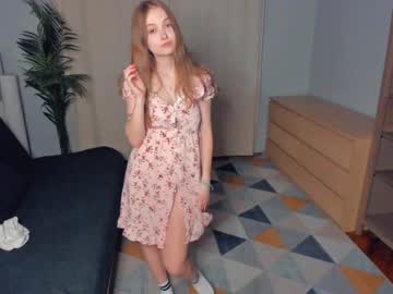 girl cam all day mycheeks4u image #4083534