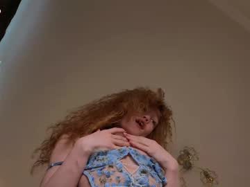 girl cam all day emiliyafox image #9195289
