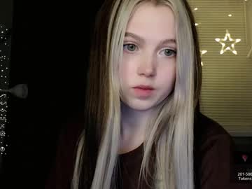 girl cam all day small_blondee image #5682497