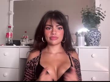 girl cam all day poutyselena image #7630853