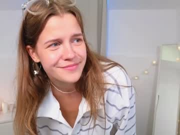 girl cam all day eli_sun image #5090616