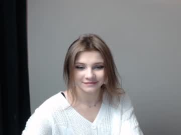 girl cam all day relax_nina image #560712