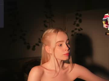 girl cam all day mother__of__dragons image #5624088