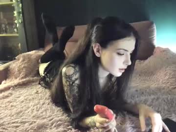 girl cam all day bmwm5f90 image #8941050