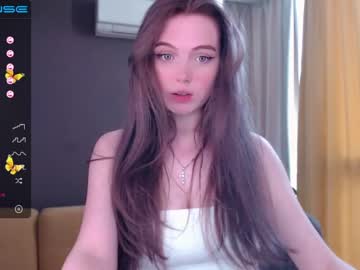 girl cam all day small_blondee image #1744945