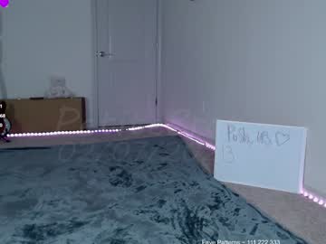 girl cam all day petitebrat image #8809301