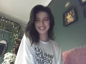 girl cam all day bmwm5f90 image #8738957