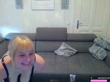 girl cam all day seductivebitxh image #7845215