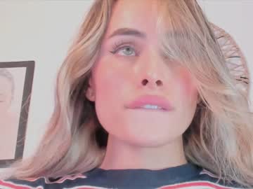 girl cam all day antonia_savatto_ image #106080