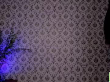 girl cam all day amandamedrano image #3260822