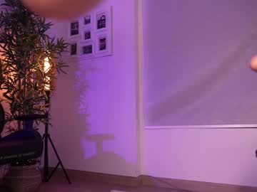 girl cam all day lau__1 image #6633526