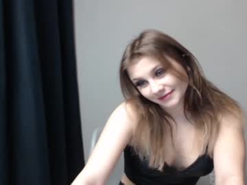 girl cam all day relax_nina image #848745