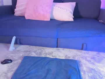 girl cam all day littlee33 image #7436817