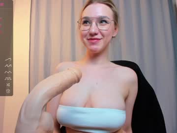 girl cam all day nerdy_freyua image #5444230