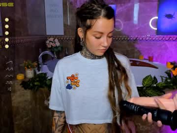 girl cam all day nickyneck image #2240820