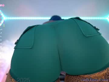 girl cam all day oxlemon image #9715942