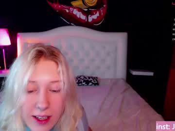 girl cam all day julia_tina image #1622366