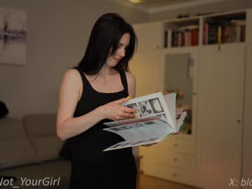 girl cam all day _blackbee_ image #7248710