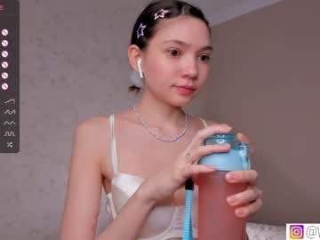 girl cam all day bzzzme image #6627135